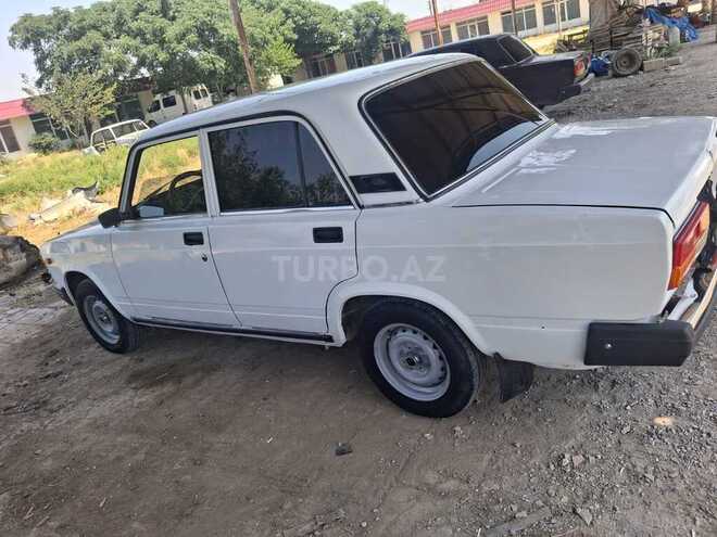 LADA (VAZ) 2107-2