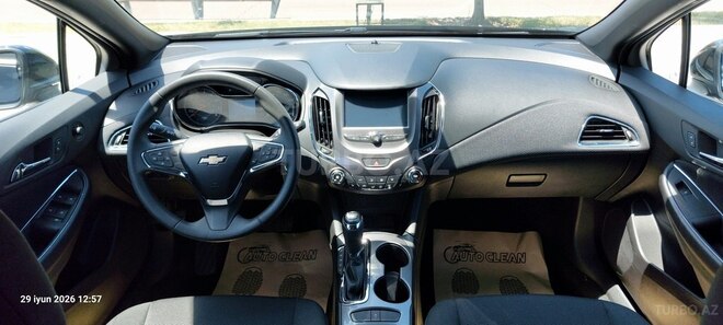 Chevrolet Cruze-10