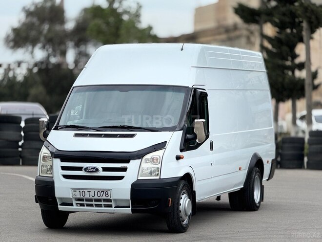 Ford Transit-1