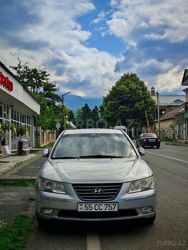 Hyundai Sonata-1