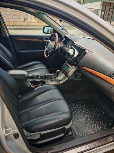Hyundai Sonata-9