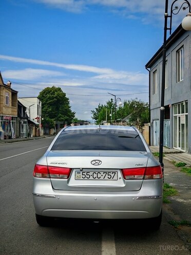 Hyundai Sonata-6