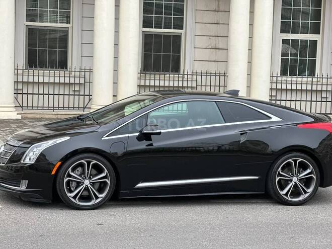 Cadillac ELR-15