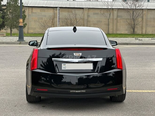 Cadillac ELR-8
