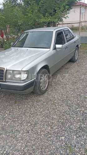 Mercedes 300 E-4