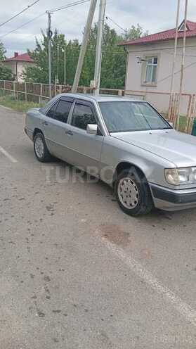 Mercedes 300 E-7