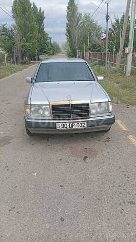 Mercedes 300 E-1