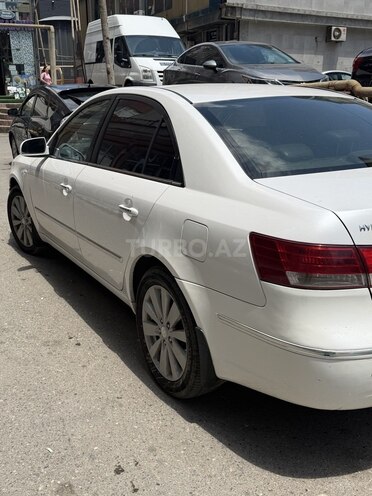 Hyundai Sonata-4