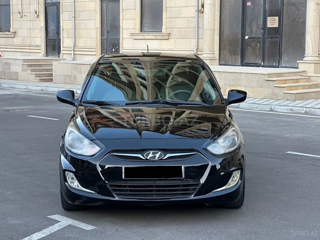 Hyundai Accent-1