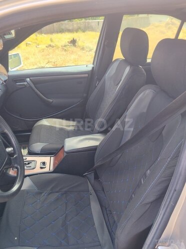 Mercedes E 200-6
