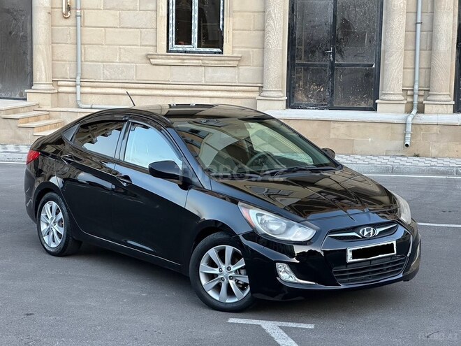 Hyundai Accent-10