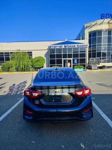 Chevrolet Cruze-10