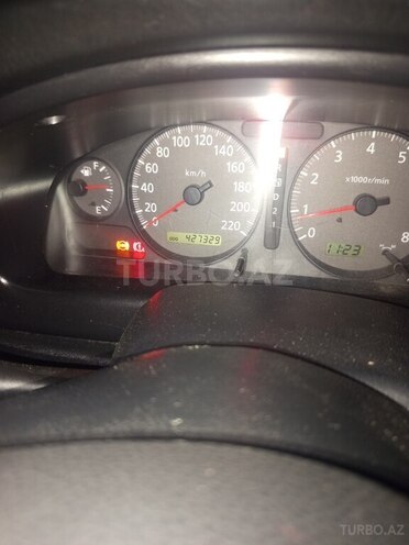 Nissan Sunny-5