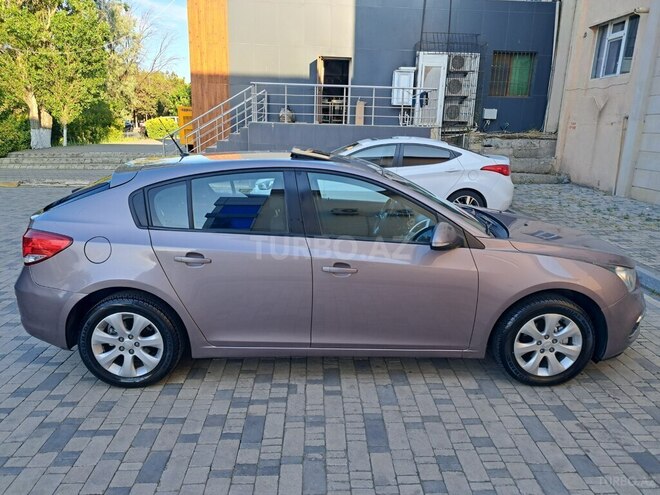 Chevrolet Cruze-9