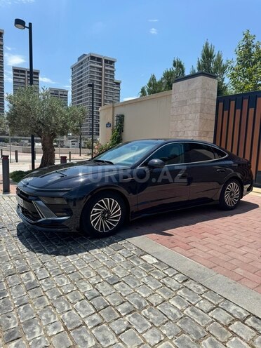 Hyundai Sonata-4