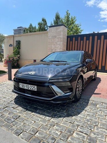 Hyundai Sonata-2