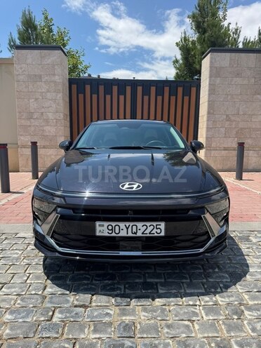 Hyundai Sonata-1