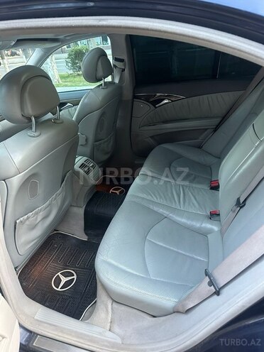 Mercedes E 320-19
