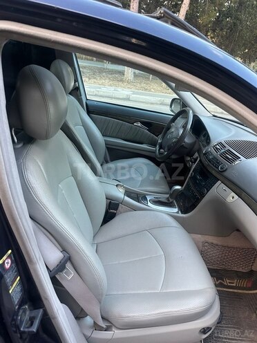 Mercedes E 320-16