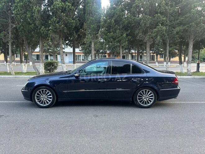 Mercedes E 320-5