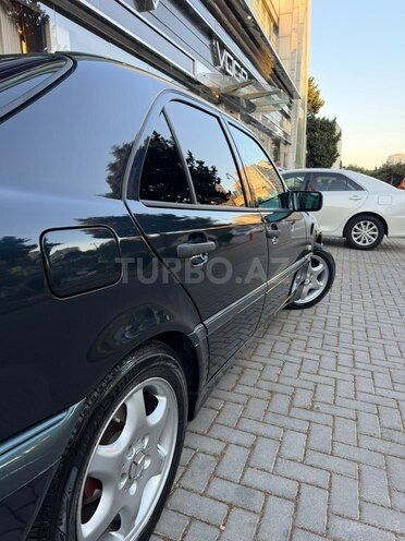 Mercedes C 200-4