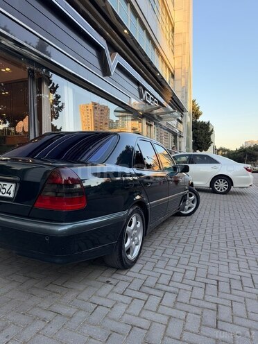 Mercedes C 200-3