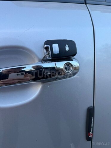 Kia Sorento-16