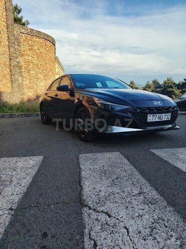 Hyundai Elantra-2