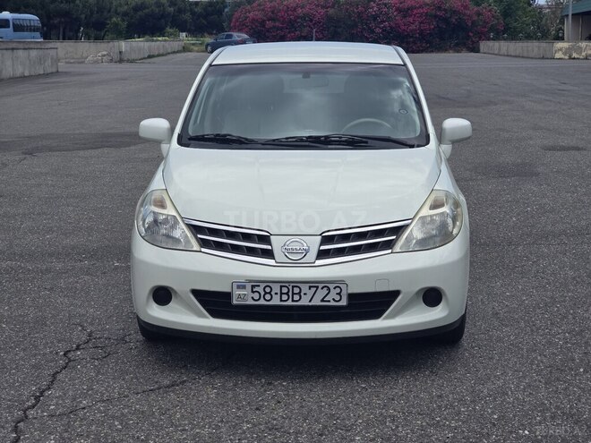 Nissan Tiida-1