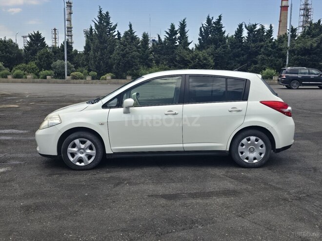 Nissan Tiida-7