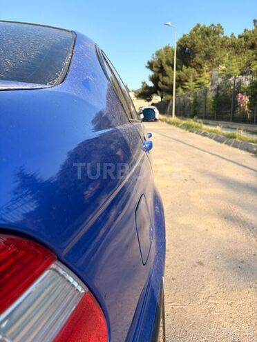 BMW 330-4