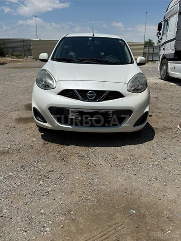 Nissan March-1
