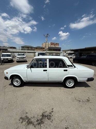 LADA (VAZ) 2107-4