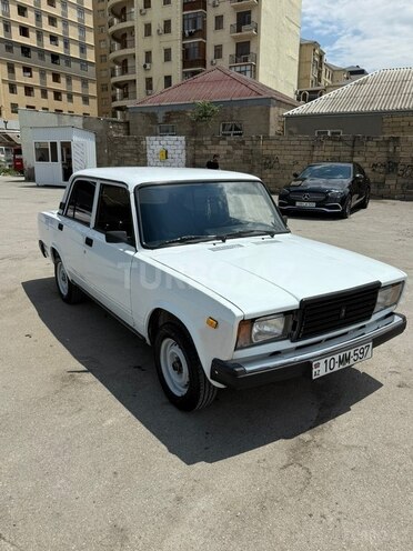 LADA (VAZ) 2107-1