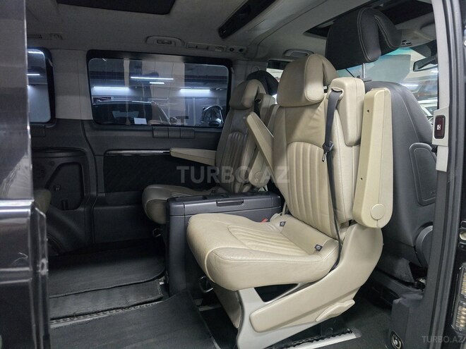 Mercedes Viano-12