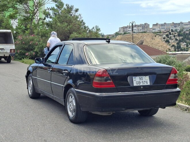 Mercedes C 230-7
