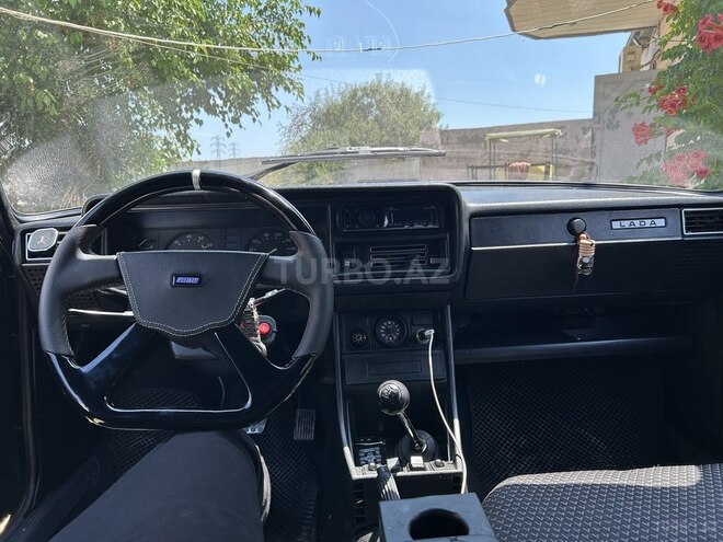 LADA (VAZ) 2107-8