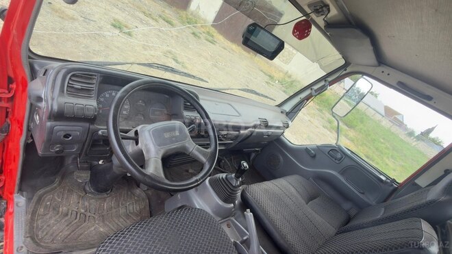 Isuzu NPR 66 L-8