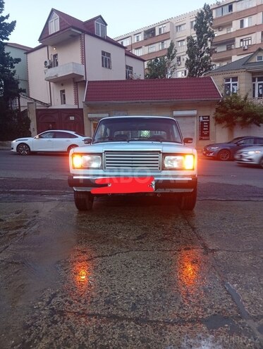 LADA (VAZ) 2107-1