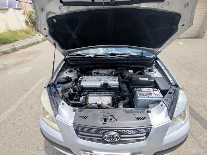 Kia Rio-2