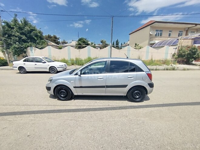Kia Rio-6