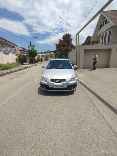 Kia Rio-1