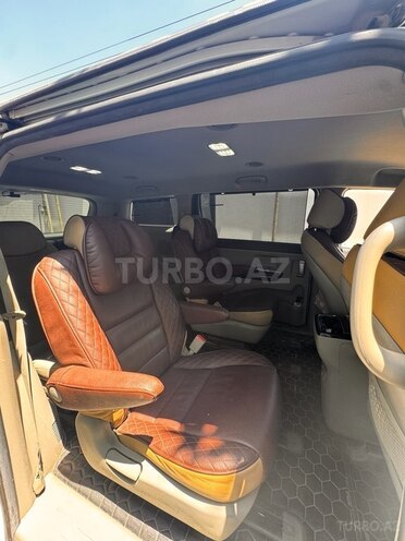 Kia Carnival-6