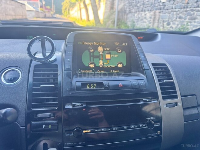 Toyota Prius-7