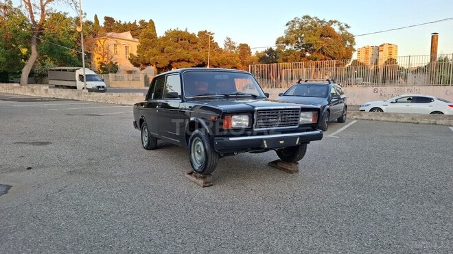 LADA (VAZ) 2107-5