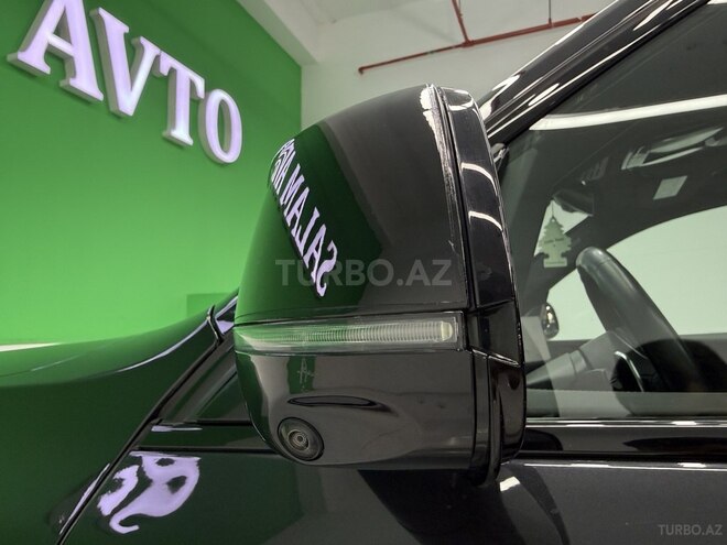 BMW X7-21