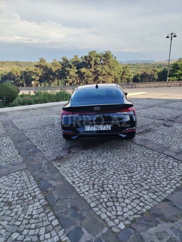 Hyundai Elantra-9
