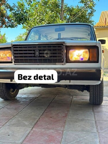 LADA (VAZ) 2107-1