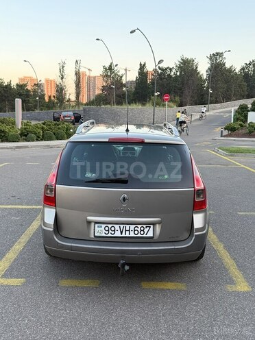 Renault Megane-6