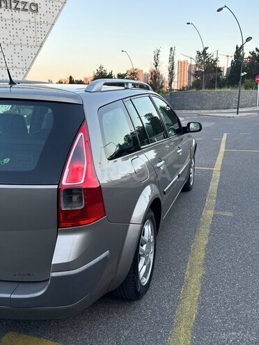 Renault Megane-10